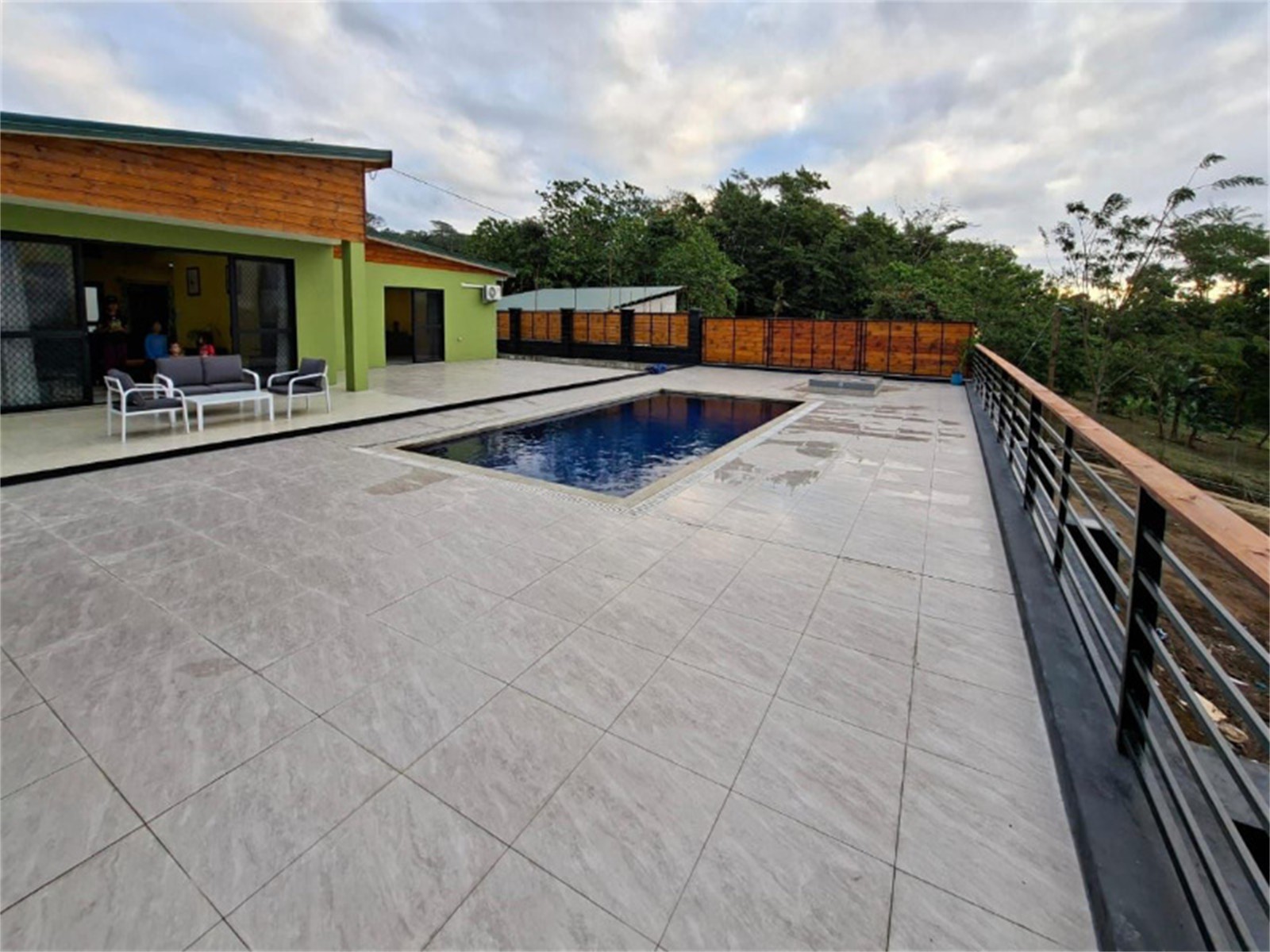 Tiapapata | Pool Deck Area